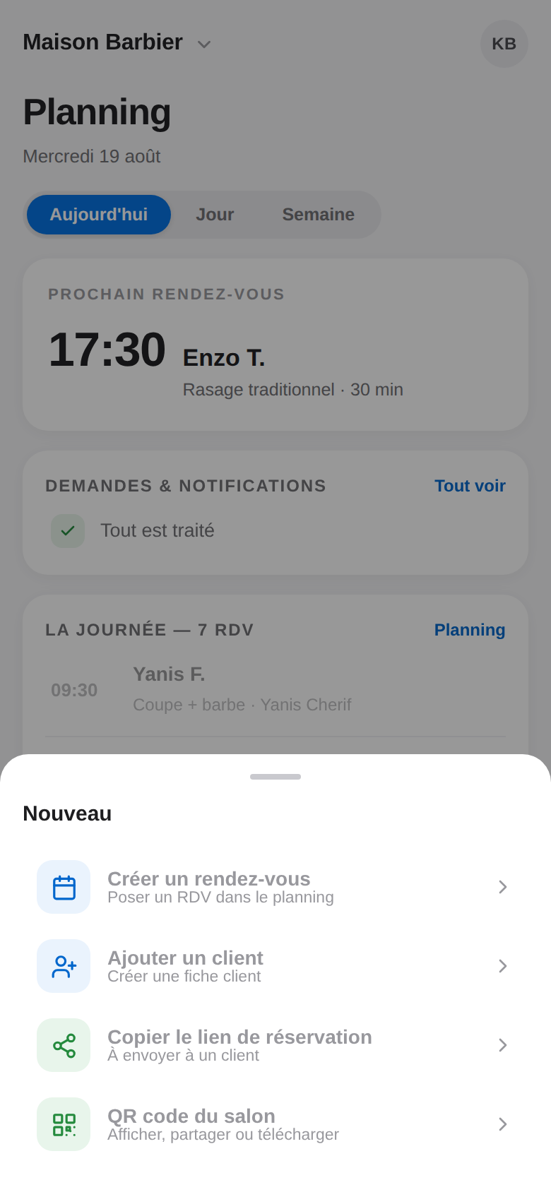 Menu « Nouveau » de Chairli : créer un rendez-vous, ajouter un client, copier le lien de réservation, QR code du salon.